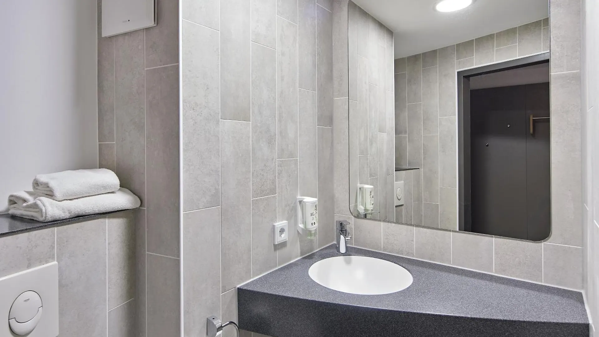 B&B Hotel Koeln-Messe