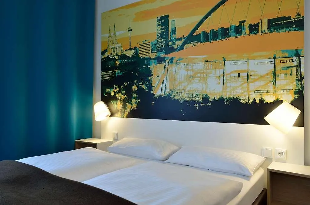 **  B&B Hotel Koeln-Messe Německo